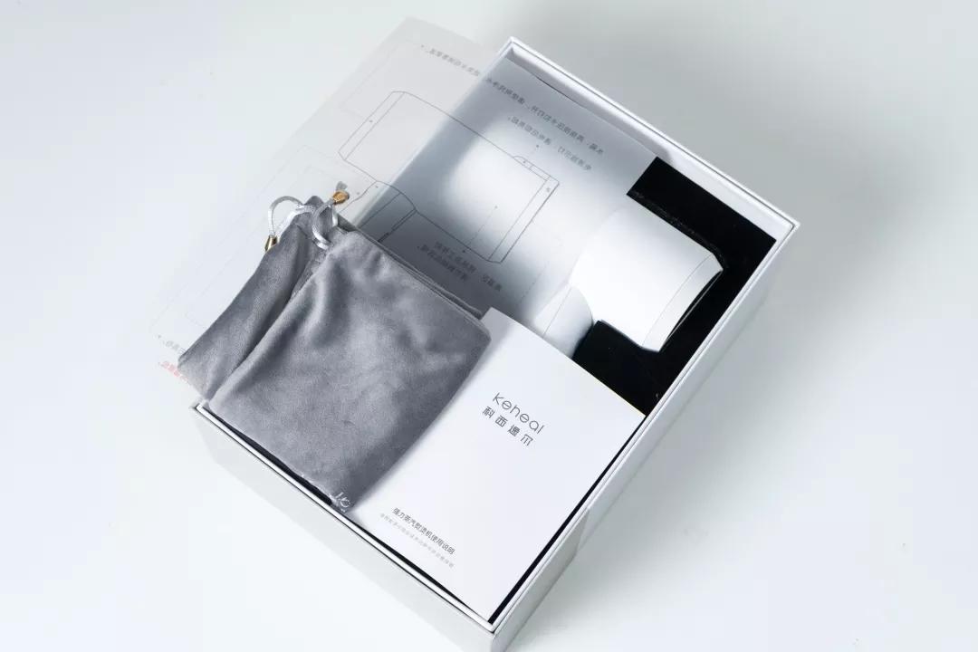 李佳琦带火的“东方戴森”:超大蒸汽一次熨5件，60秒摆平一件衣物