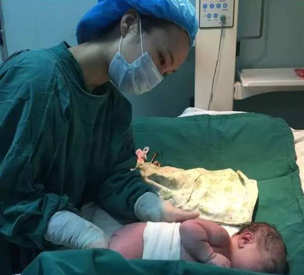 为什么生娃会冷,为什么剖腹产娃生下来超级冷