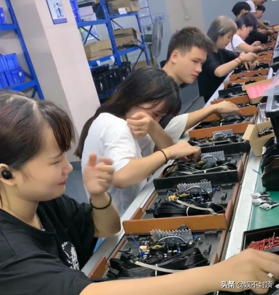 为什么五金厂工资比电子厂高,电子厂全是年轻人