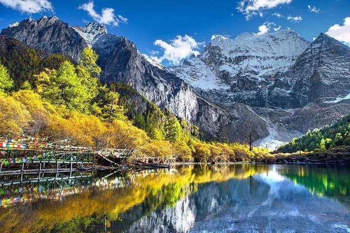 国庆旅游稻城亚丁自驾游最佳路线,国庆川西稻城亚丁风景区一日游