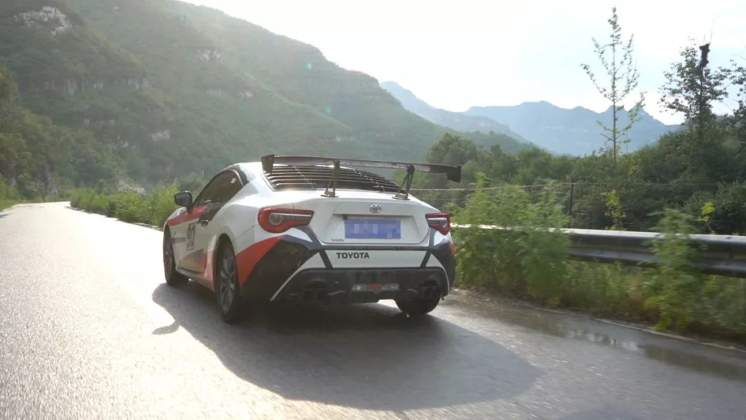 鐨疄鑰愮敤鎿嶆帶鎬уソ鐨勬墜鍔ㄦ尅杞﹀瀷,26涓囨墜鍔ㄦ尅