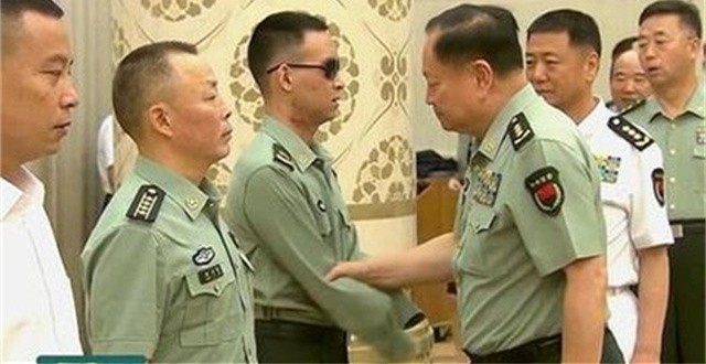 排雷英雄杜富国奖励了多少钱,排雷英雄杜富国现在的待遇如何