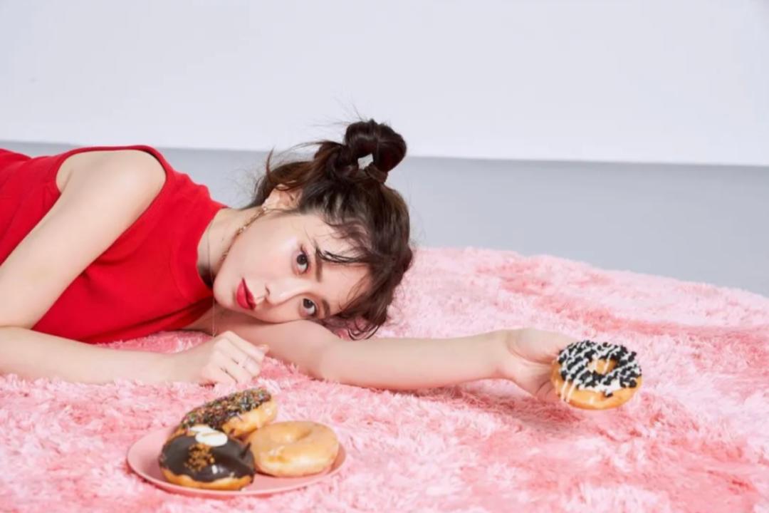 日本JK少女首登《PLAYBOY》封神！明日花不香了？