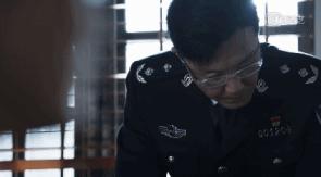 看了第一集就决定追剧,看了一个片段果断追了一部剧