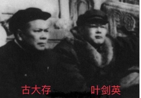 他是我军悍将，外号叫“红玫瑰”，伟人警告大家：你们最好少惹他