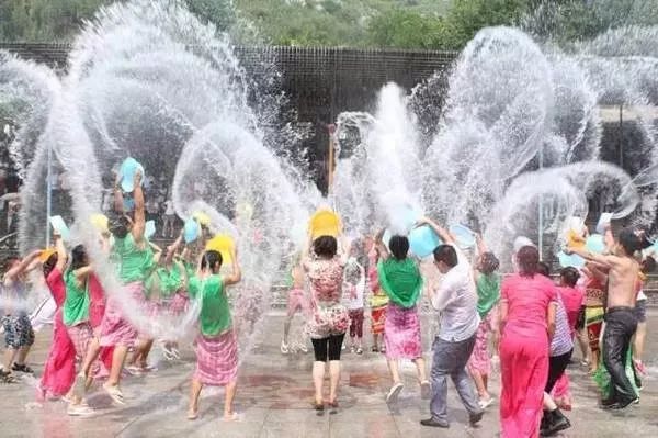 济南长安十二时辰,济南十二时辰图片