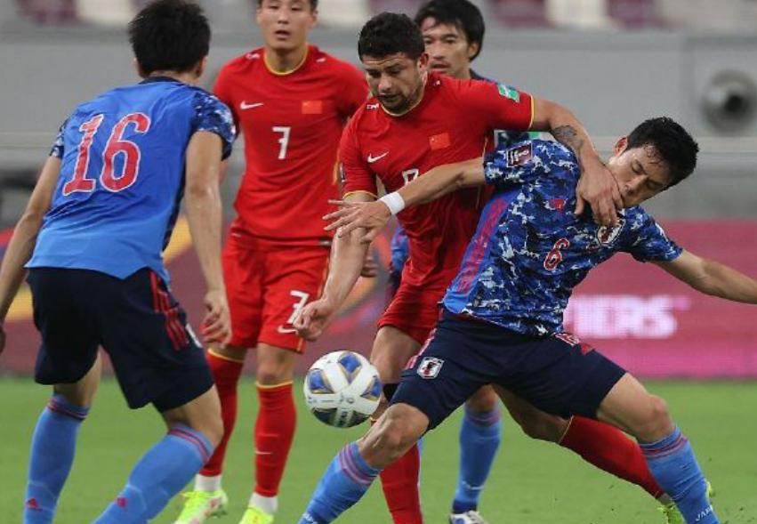 国足顺利抵达阿联酋沙迦驻地酒店,国足上亿豪宅内景
