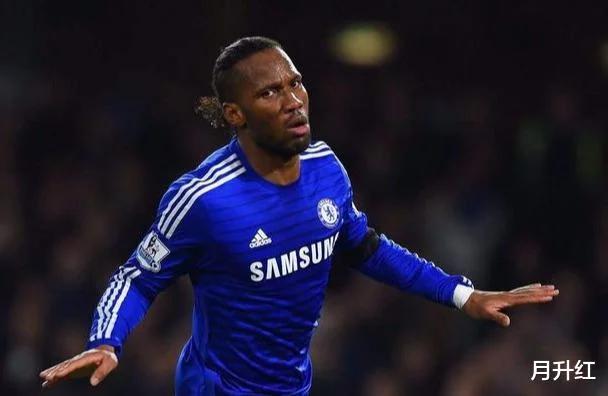 苏神苏亚雷斯现役足坛第一中锋,足坛十大中锋排名