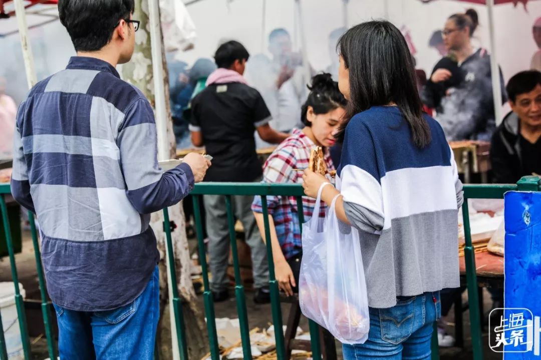 结棍！浦东版的“小*疆新**”美食一条街，让全上海人都羡慕