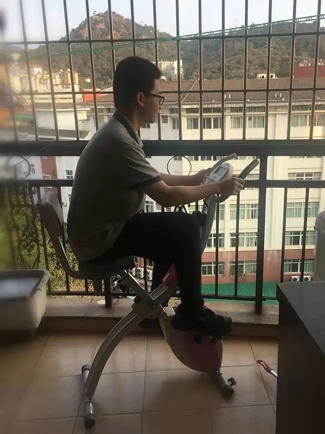 一“课”不松懈，师生齐战“疫”——厦门一中2019级高三线上教学