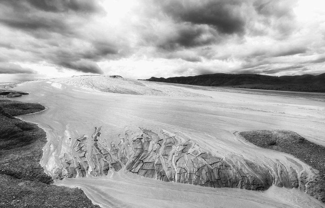 油性肌肤应该怎么样去除黑头,油腻皮肤毛孔粗大黑头多怎么清理