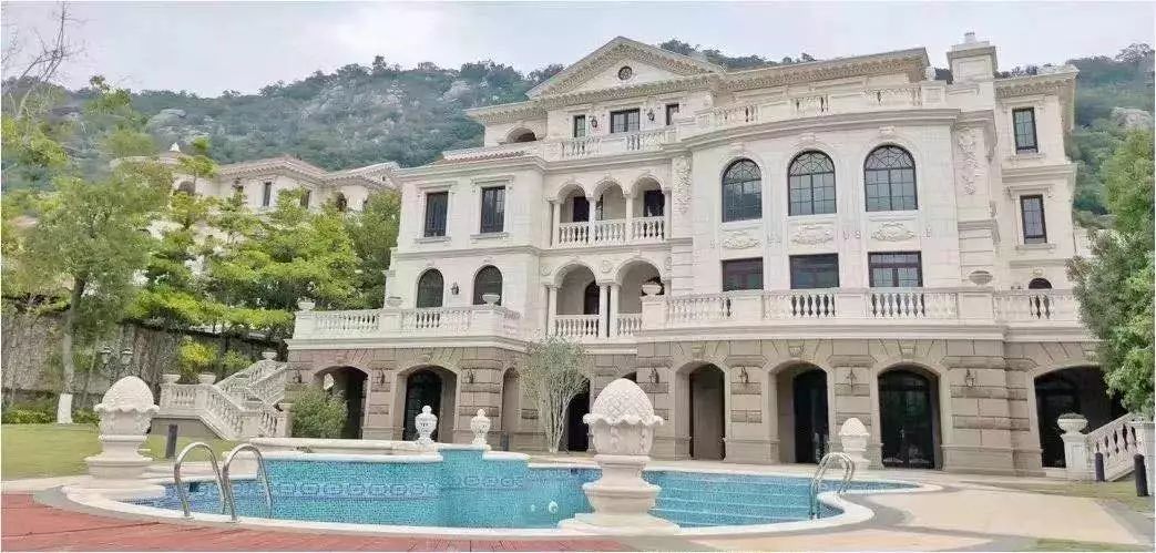 千万豪宅一天卖光,千万级的豪宅1元起拍