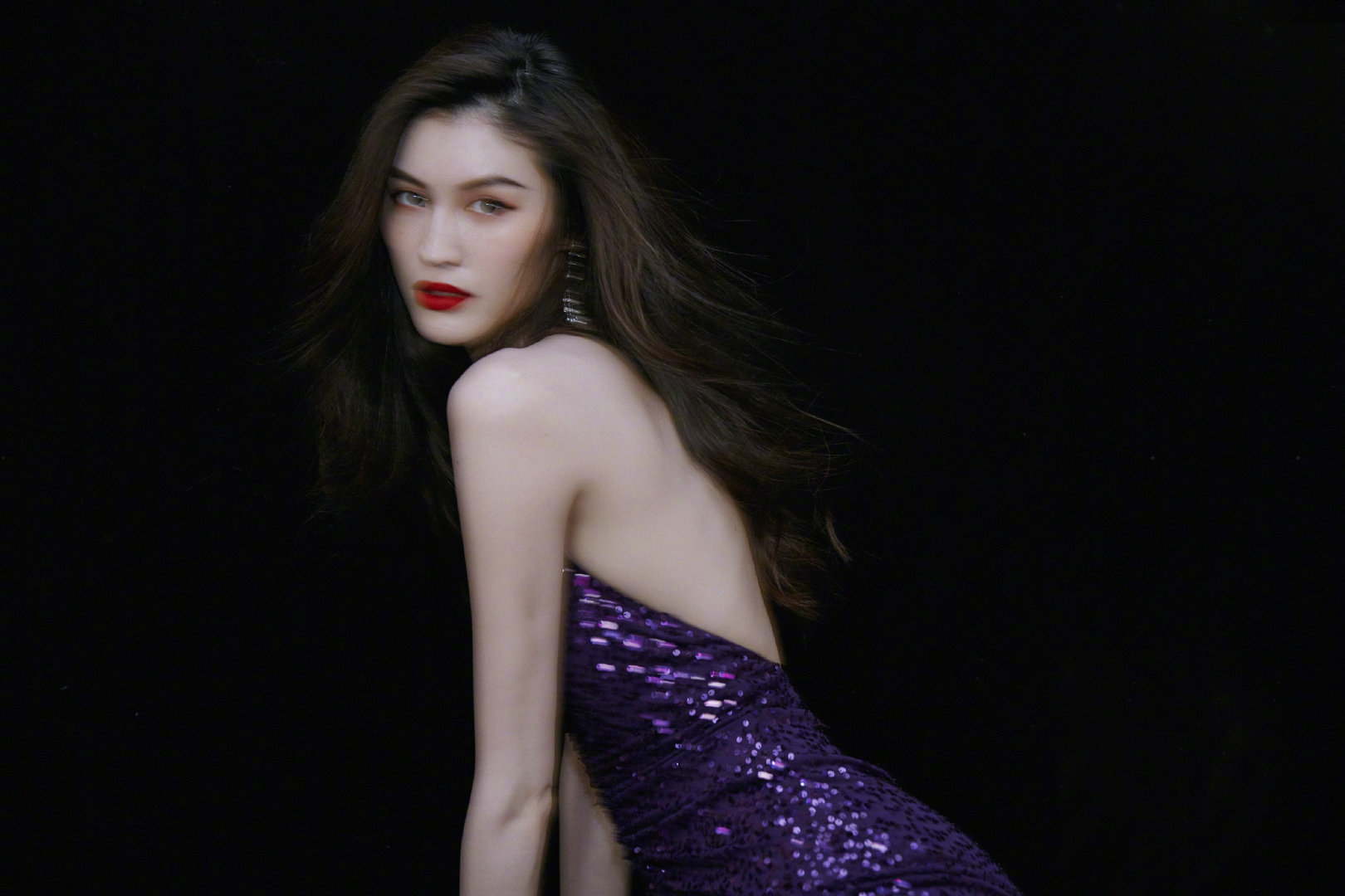 身体乳推荐美白何穗,何穗代言美白身体乳