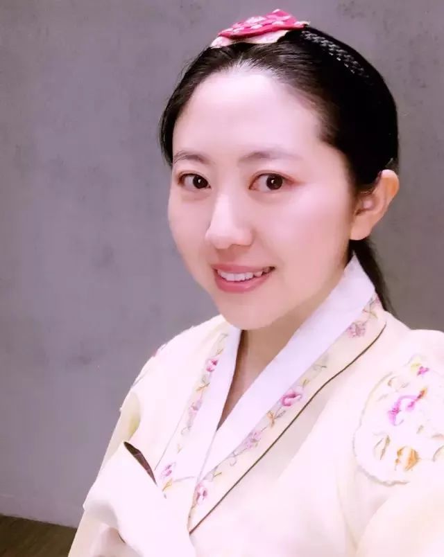 这家号称“顺便赚钱”的企业里,找不到任何“政治斗争”的影子