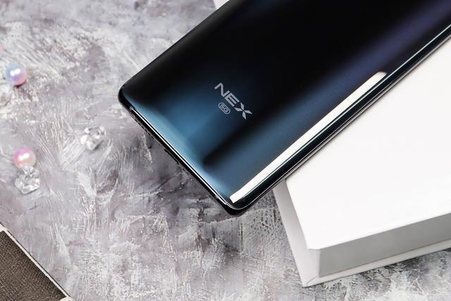 vivonex3有什么特别的地方,用了两年的vivonex3