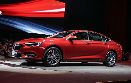 中型别克君威2.0t落地价,别克君威2021款552t精英真实油耗