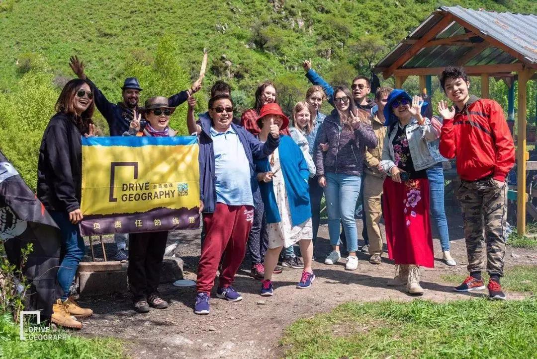 中国牌照车在国外自驾游,开中国牌照车去外国