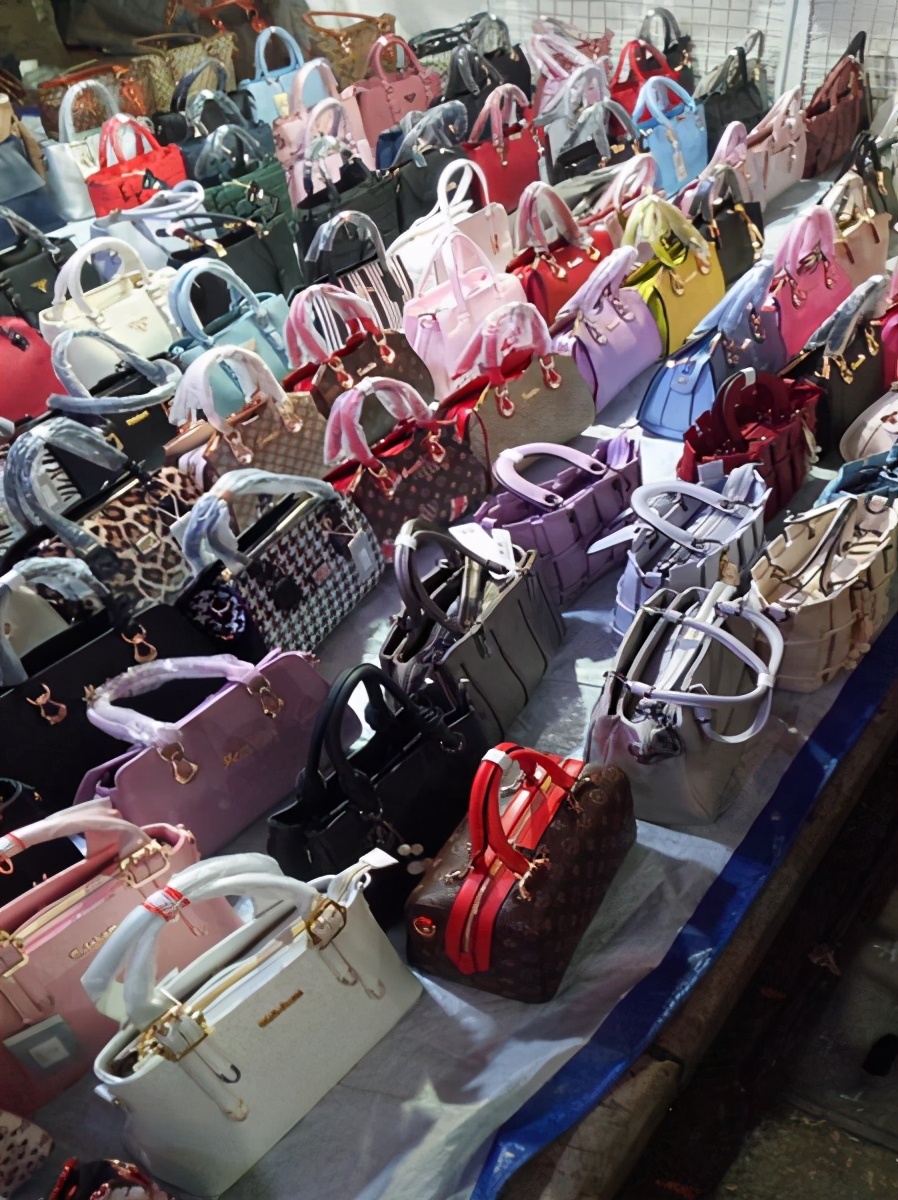 微商低价卖潮牌是正品吗,微商低价出售是真货吗