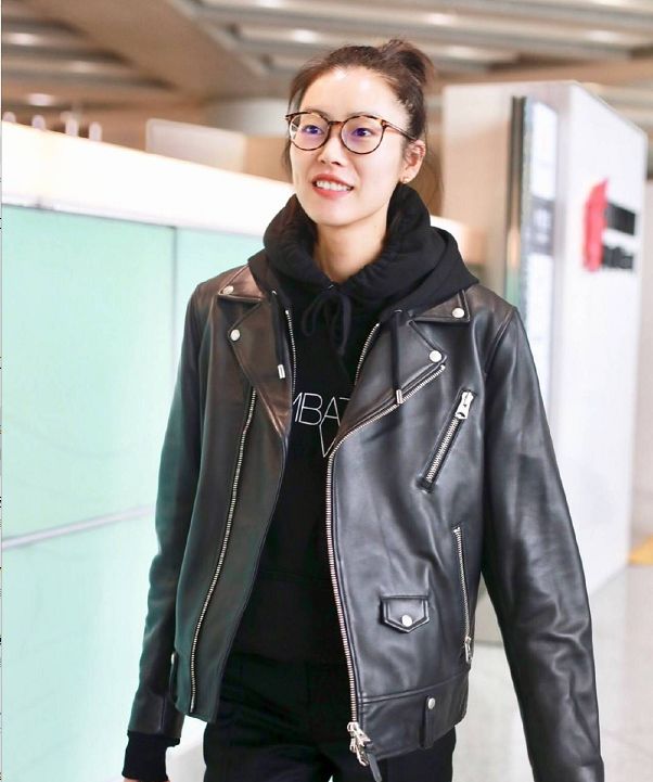 中式盘扣皮衣女刘雯,刘雯皮衣穿搭大合集