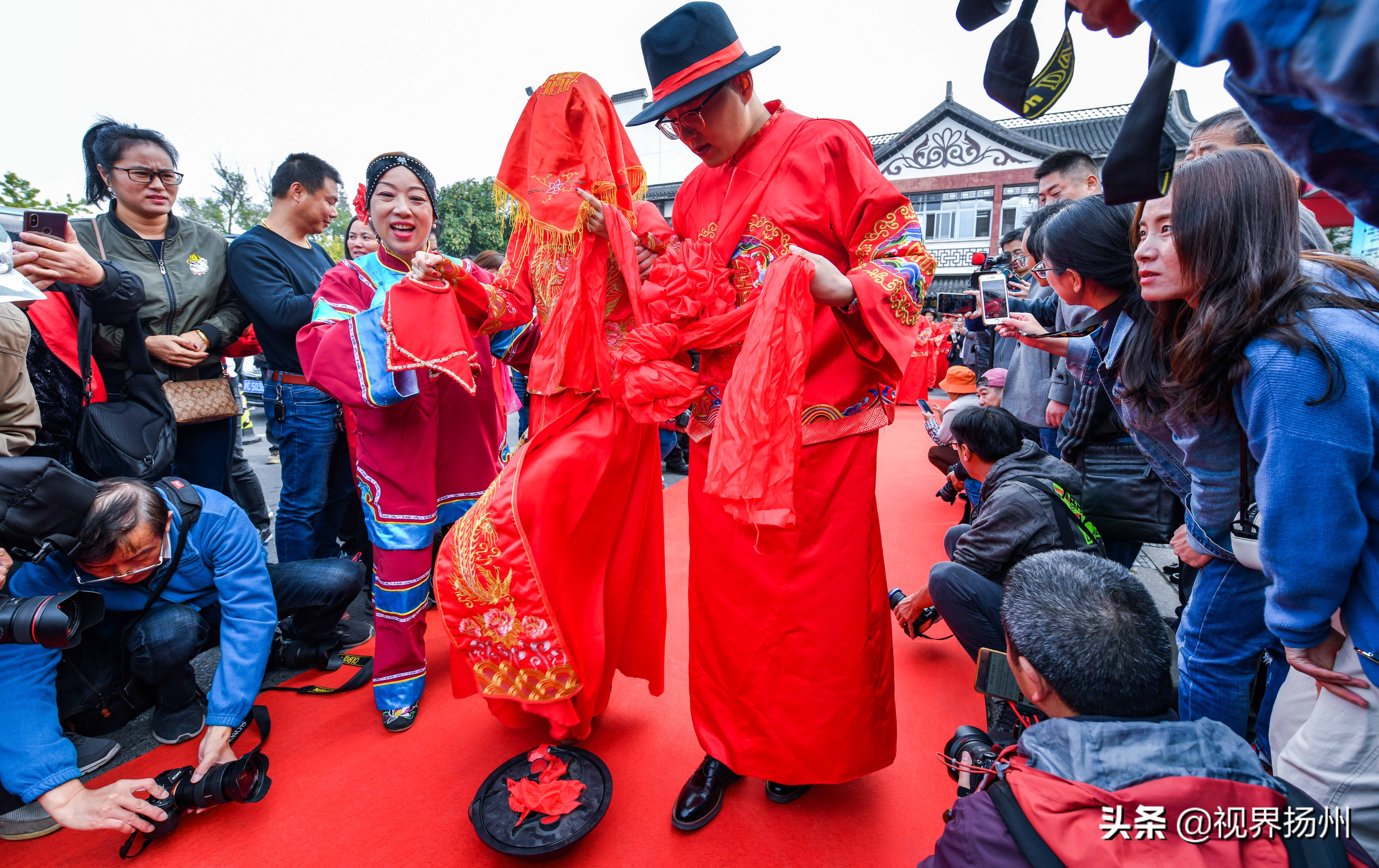 扬州个园盐商体验婚礼让你感受穿越