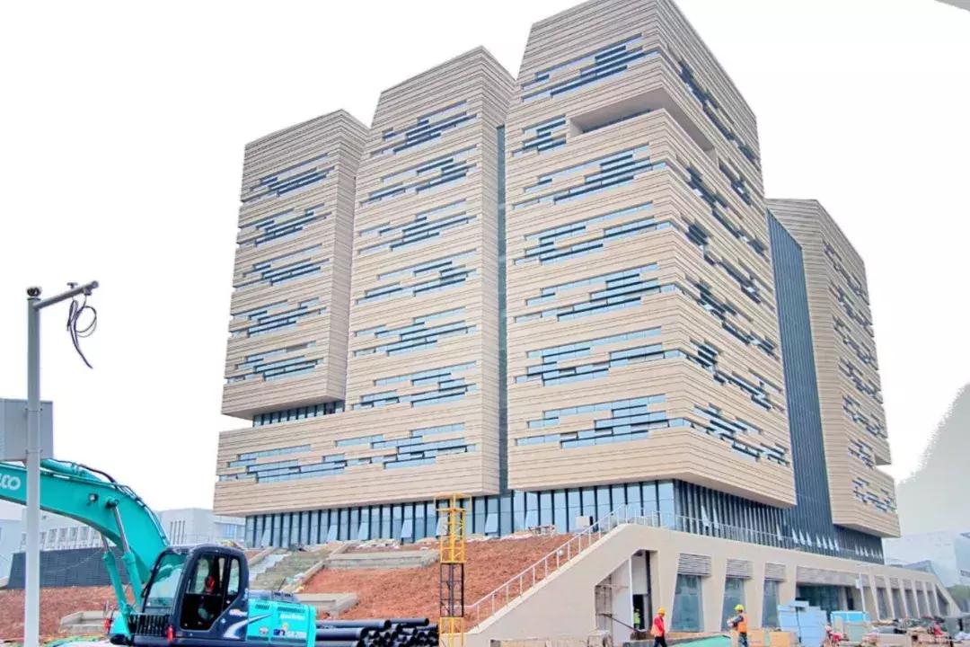 武汉最近哪所大学要搬新校区,武汉重点高中新校区