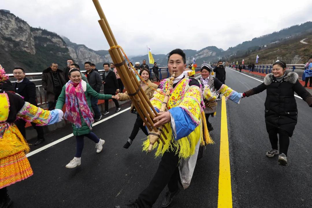 彪炳史册的六个伟大成就,彪炳史册的脱贫攻坚战