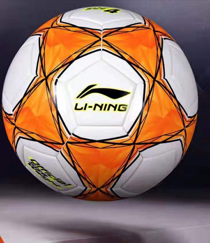 灏忕敺瀛╁彂鐜扮悆涓簡,鐢峰鎵炬鐞冨け韪蹇樿