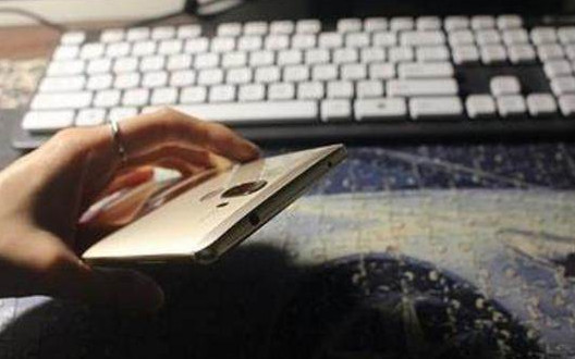 华为99元换电池人工服务费是多少,一口价换原装电池华为手机官网