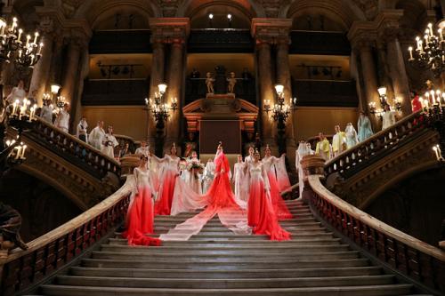 深圳萃华珠宝首饰有限公司,萃华珠宝深度分析