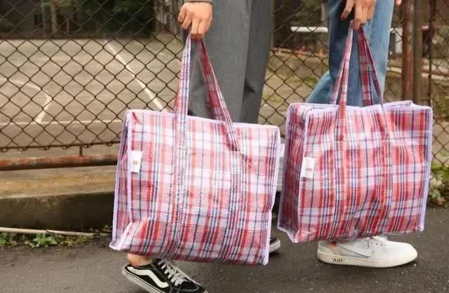 巴宝莉2024早春系列,巴宝莉2019夏季爆款