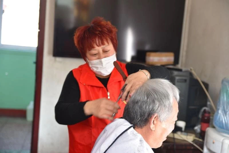 小老板的大情怀,石家庄井陉矿区志愿者