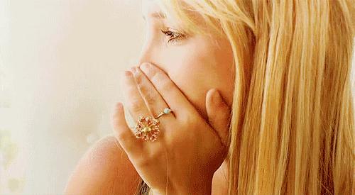 怀孕了，办公室里好多电脑和服务器，害怕！要不要穿防辐射服？