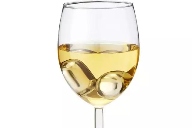 夏季冰镇水果葡萄酒怎么做,冰镇葡萄酒的正确方法