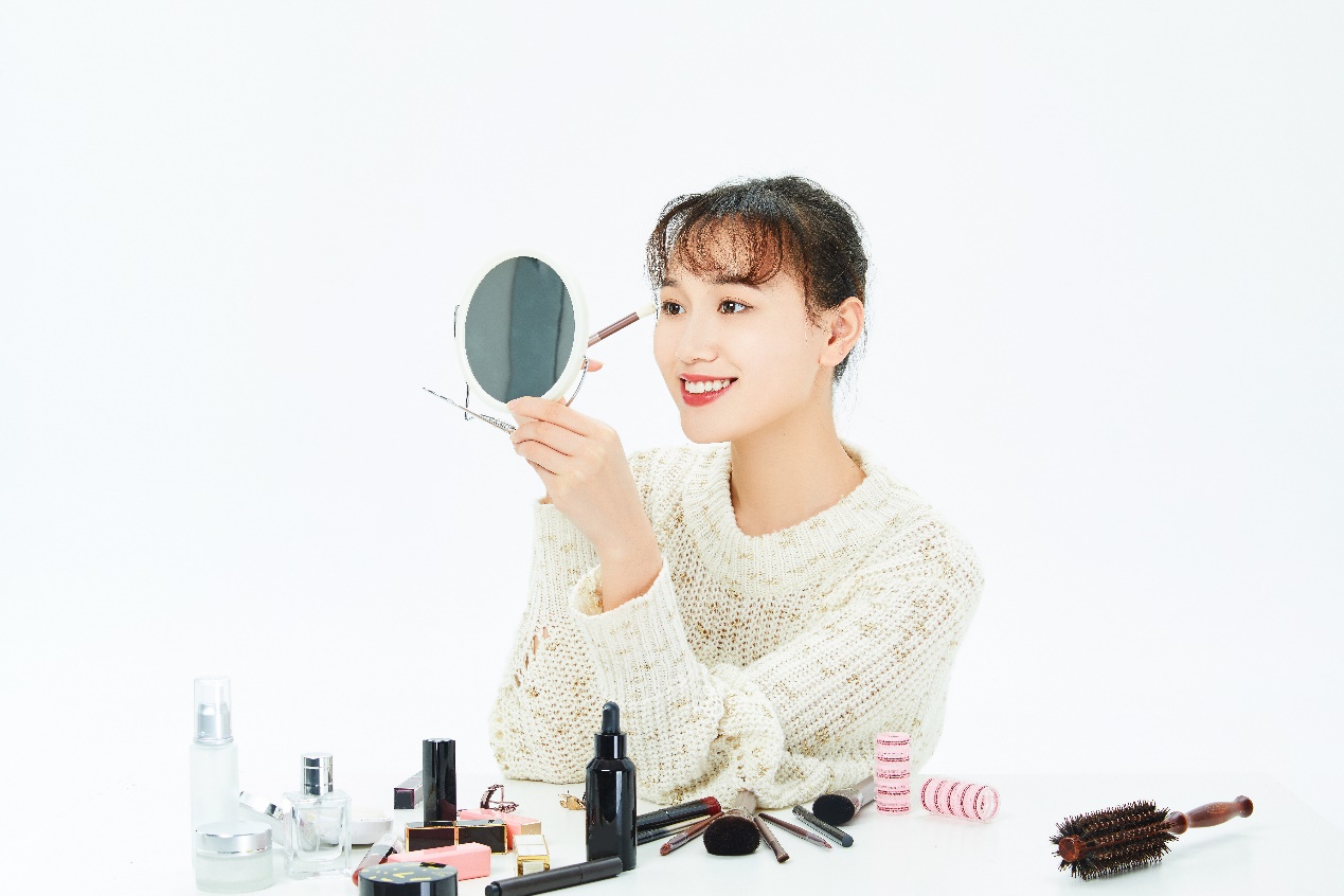 天生黄黑皮怎么变白,黄黑皮变白