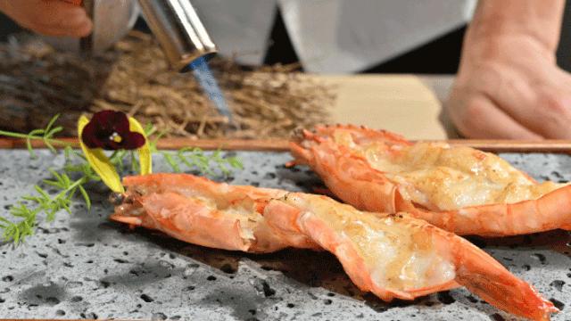 4000m²「平价海鲜」，还藏了个老广早茶，鸡煲、羊肉、虾蟹