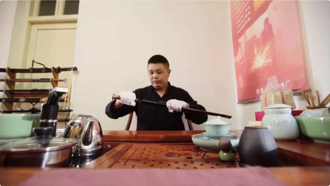 隐于青山下的铸剑人，用25年逐艺“先贤古技”