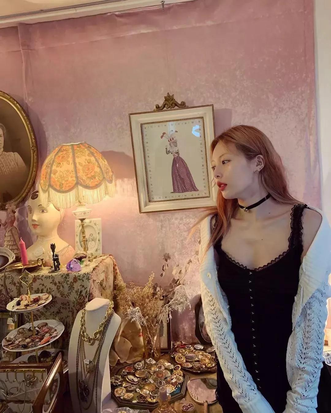 肩宽胸细女人怎么穿才好看,胸大肩宽微胖怎么穿