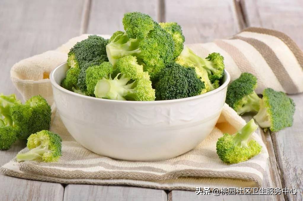 可以缓解便秘的食物里面没有香蕉,西梅和香蕉哪个缓解便秘效果好些