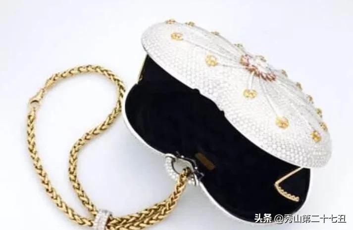 吉尼斯小伙以5秒12次破纪录,吉尼斯18岁小伙以5秒12次破纪录片