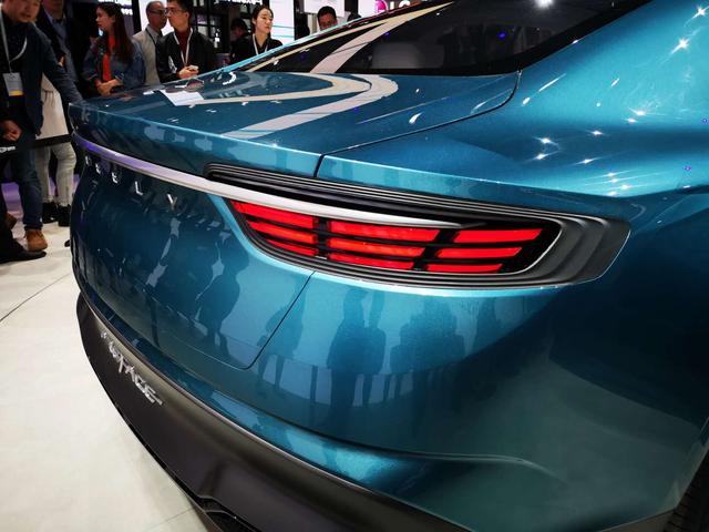 吉利沃尔沃s60新款,吉利美人豹宽体轿跑