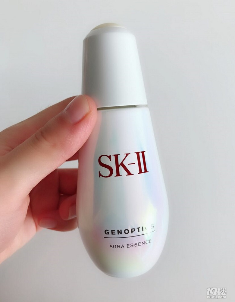 修复皮肤护肤精华推荐,精华有哪一款可以抗老美白的效果