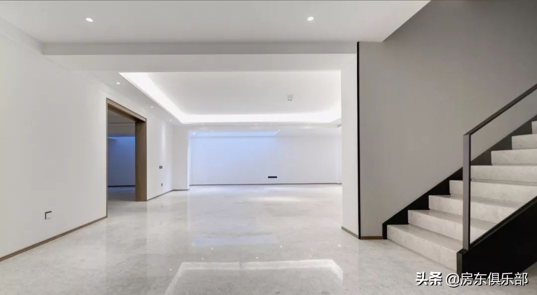 北龙湖一个多亿的豪宅,北龙湖豪宅一楼带院