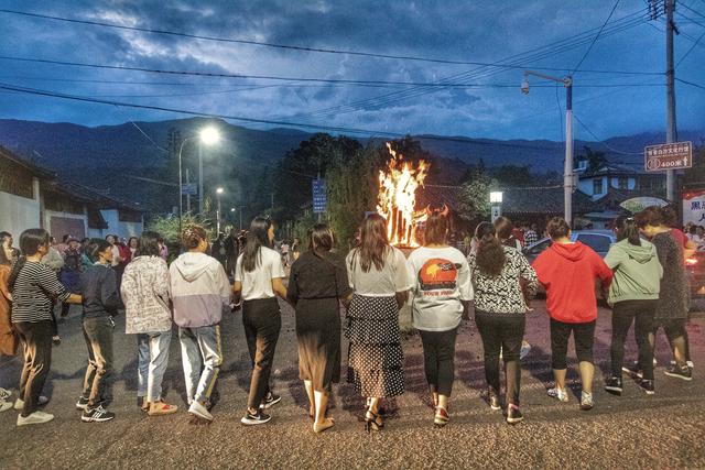 纳西人的火把节,纳西族和火把节