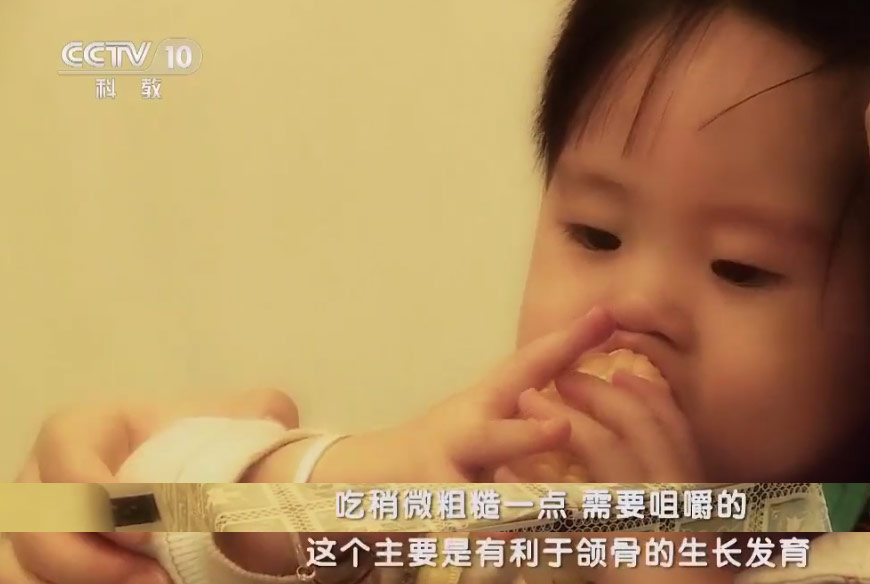 姚晨带孩子视频,姚晨和孩子的温馨片段