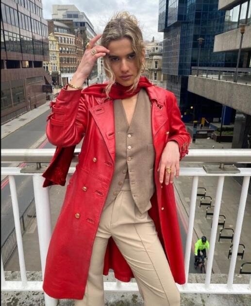 娉曞浗鍗氫富sabina绌挎惌,娉曞浗鍗氫富camille绌挎惌绉嬪啲