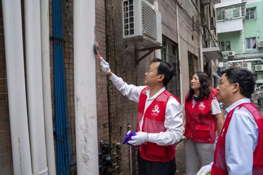 清远广告拆除,清远清理装修垃圾