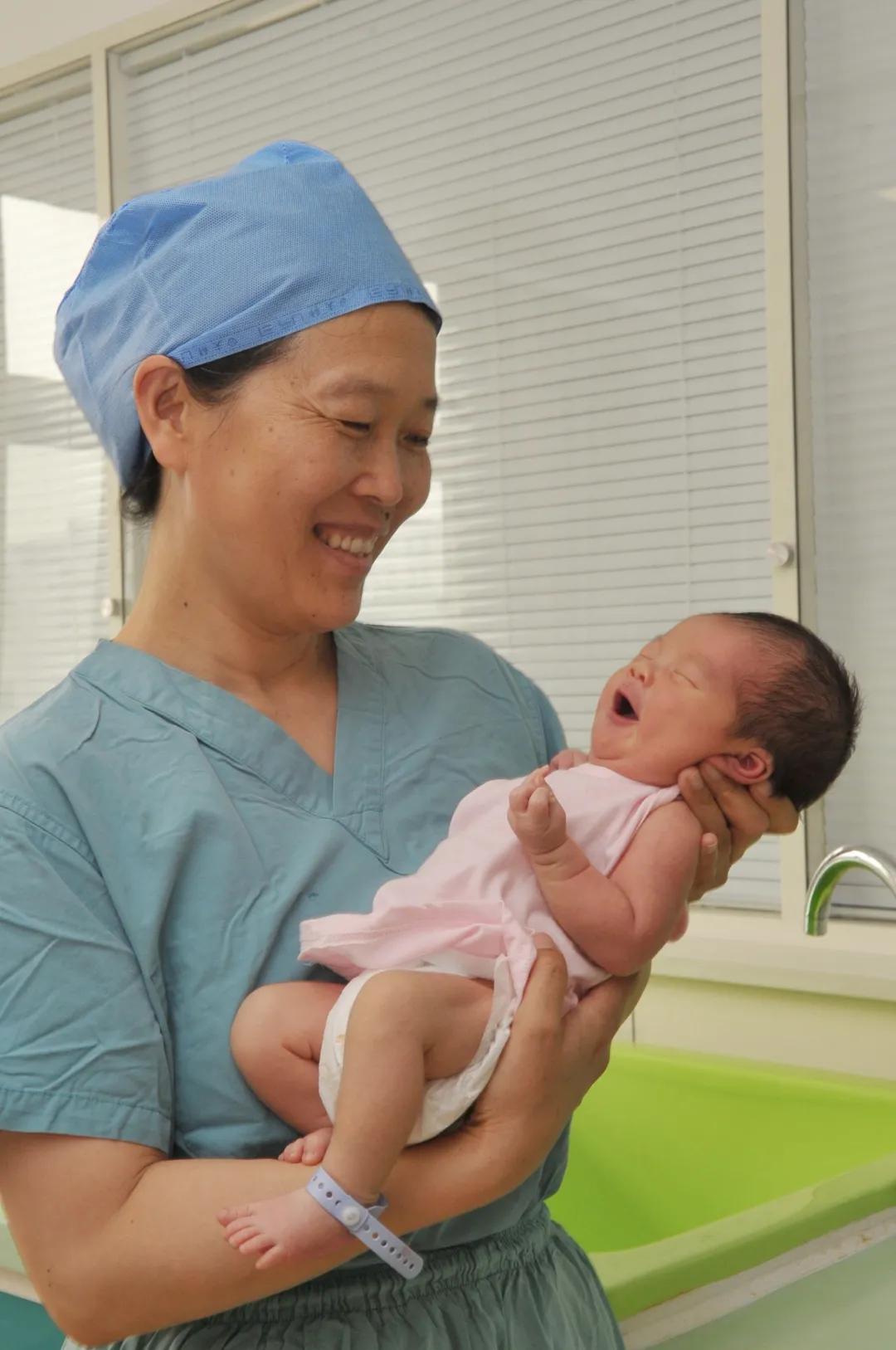 优秀征文选登丨“我喜欢迎接新生命的感觉”一一记北医三院妇产科*党**总支书记赵扬玉