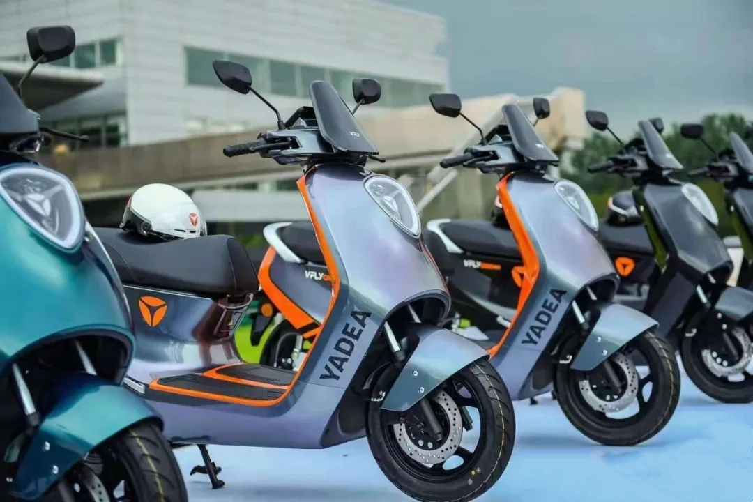 燃油电动车摩托车,燃油三轮摩托车型号150还是250好