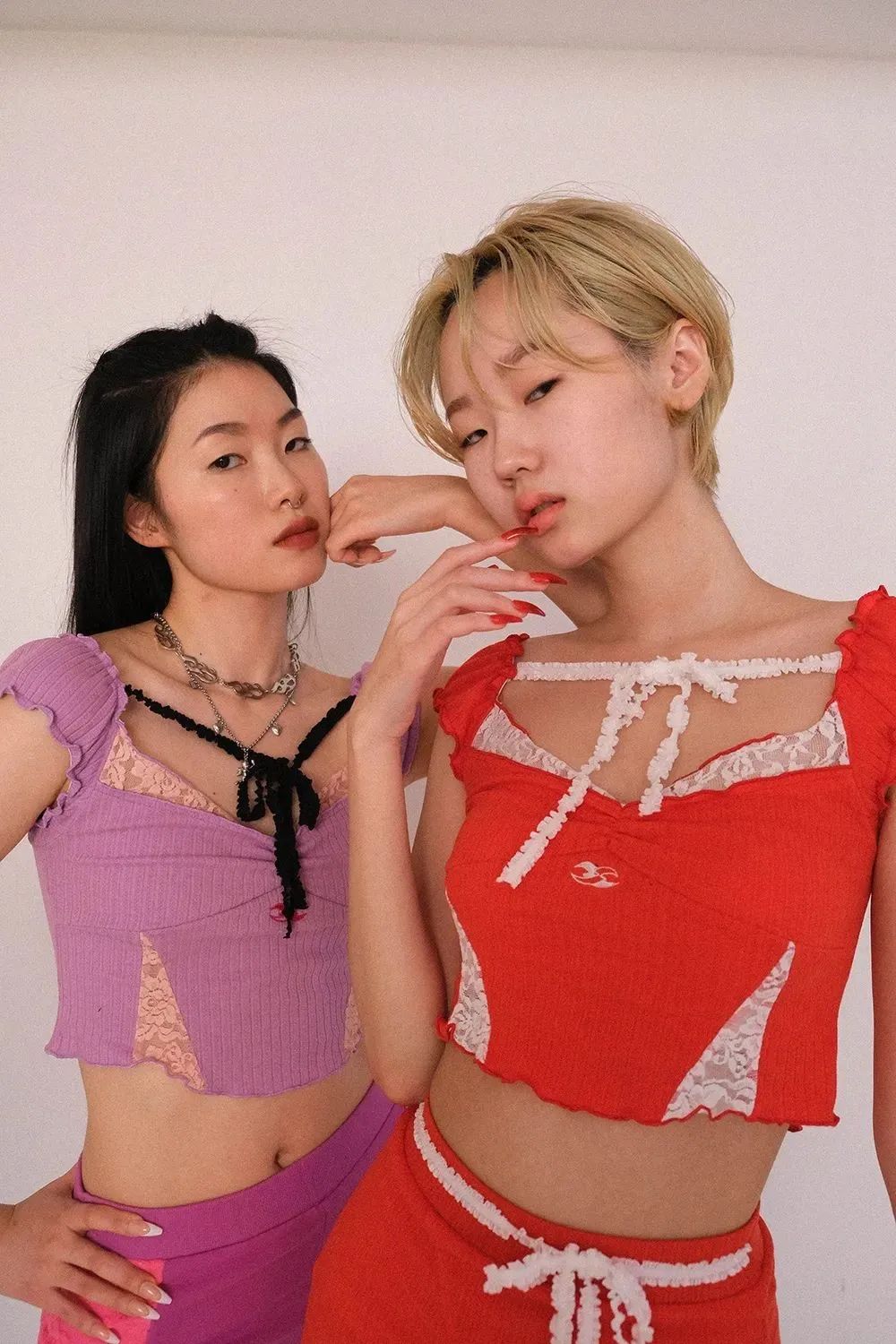 甜美系穿搭博主女推荐,适合学生党甜辣穿搭博主