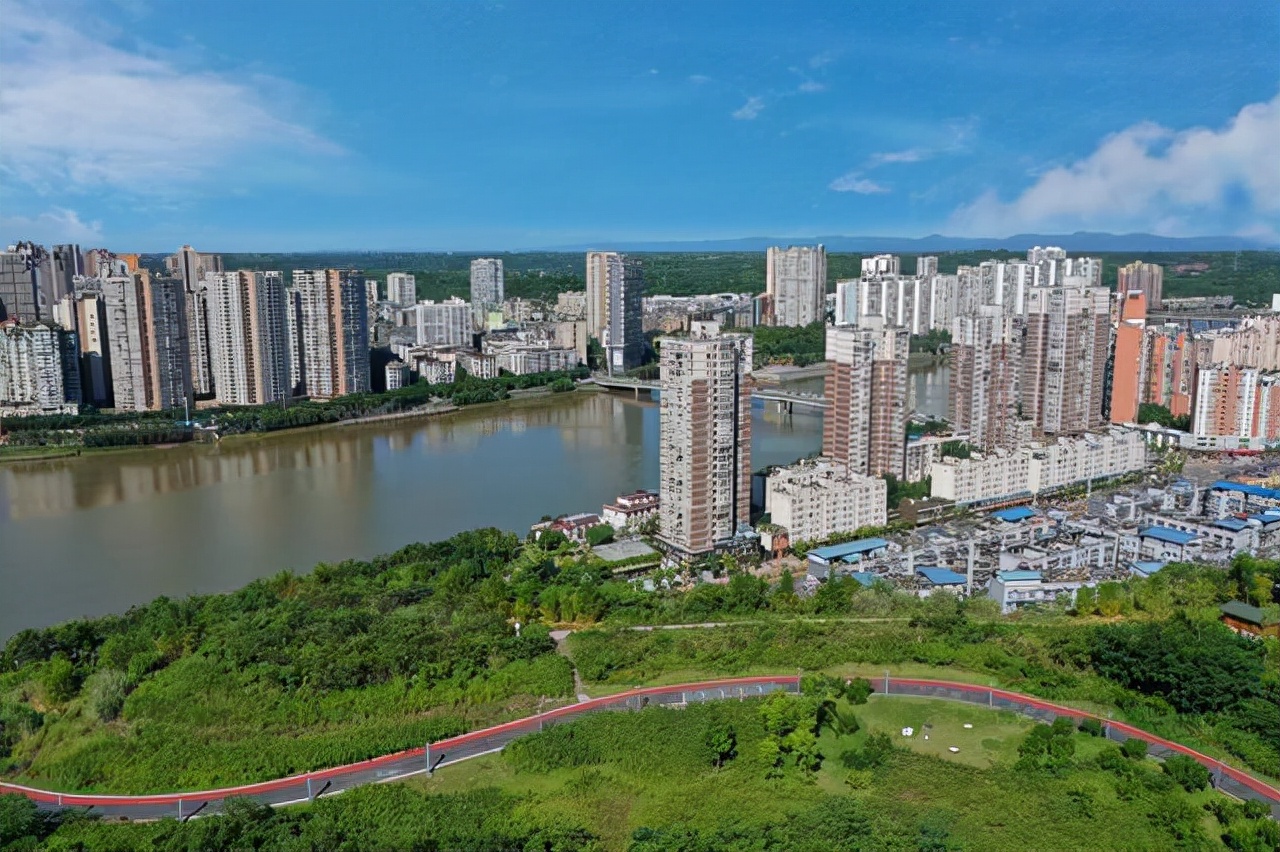 成都市主城区2020年gdp排名,龙泉驿区gdp在成都排名第几